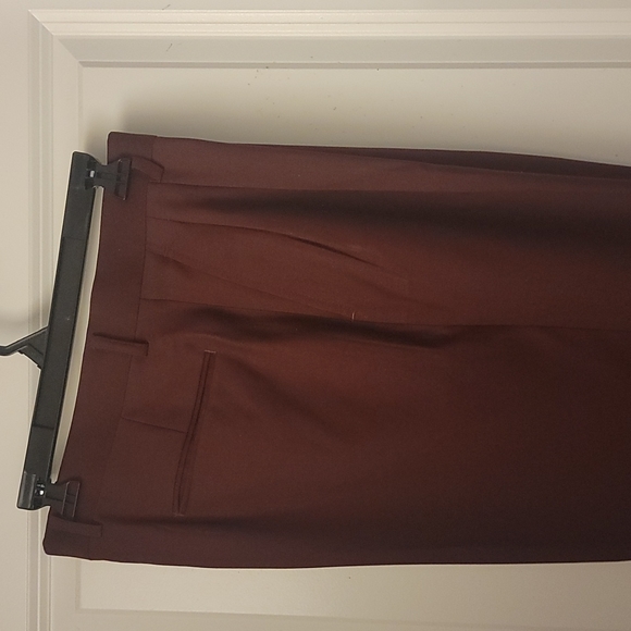 Men 3, Piece very nice burgundy Suit. FATHER'S DAY OR PROM!! - Picture 9 of 15